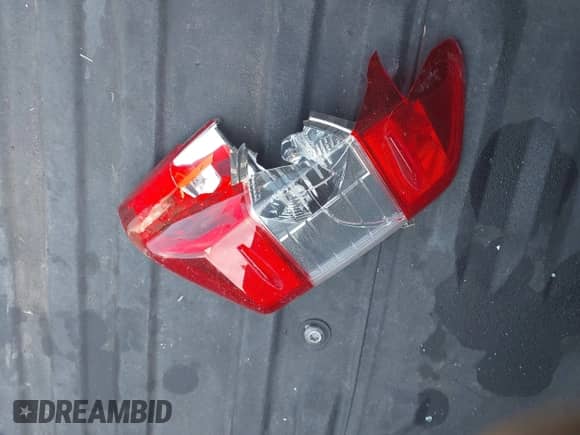 2019 Toyota Tundra SR5 with VIN 5TFAY5F18KX791740, listed as a IAAI auction lot 41198438 with 189,880 mi miles and . Bid and sale history available at DreamBid. Image 12.