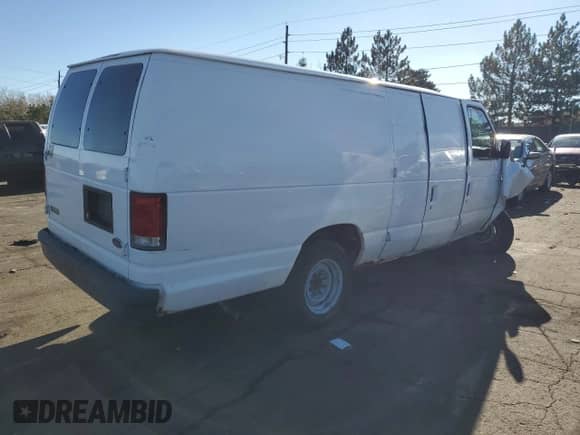 2000 Ford Econoline Cargo with VIN 1FTNS24L6YHB99973, listed as a Copart auction lot 82229594 with 172,734 mi miles and Non repairable. Bid and sale history available at DreamBid. Image 3.