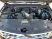 2015 Chevrolet Suburban LTZ z VIN 1GNSKKKC8FR165831, wystawiony jako Copart lot #81661365 z przebiegiem Nie podano mil oraz Czysty tytuł • Clean title. Historia ofert i sprzedaży dostępna na DreamBid. Obrazek 11.