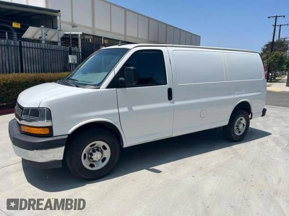 2021 Chevrolet Express Cargo with VIN 1GCWGAFP2M1207828, listed as a Copart auction lot 70939385 with 81,278 mi miles and Salvage title. Bid and sale history available at DreamBid. Image 2.