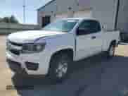 2016 Chevrolet Colorado 2WD WT z VIN 1GCHSBEA0G1233102, wystawiony jako Copart lot #85152725 z przebiegiem 74 012 mil mil oraz Szkoda całkowita • Salvage title. Historia ofert i sprzedaży dostępna na DreamBid. Obrazek 1.