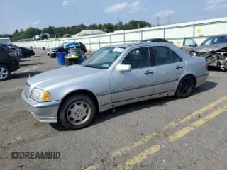 2000 Mercedes-Benz C 230/260/280/320 z VIN WDBHA29G3YA844405, wystawiony jako Copart lot #66318365 z przebiegiem 130 040 mil mil oraz Szkoda całkowita • Salvage title. Historia ofert i sprzedaży dostępna na DreamBid. Obrazek 1.