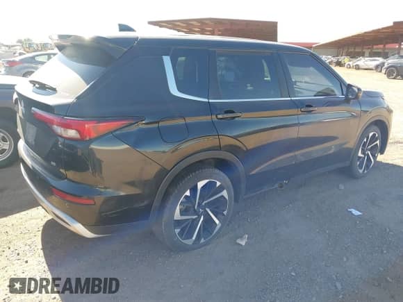 2022 Mitsubishi Outlander SE with VIN JA4J4UA84NZ031723, listed as a IAAI auction lot 43492417 with 113,752 mi miles and . Bid and sale history available at DreamBid. Image 4.