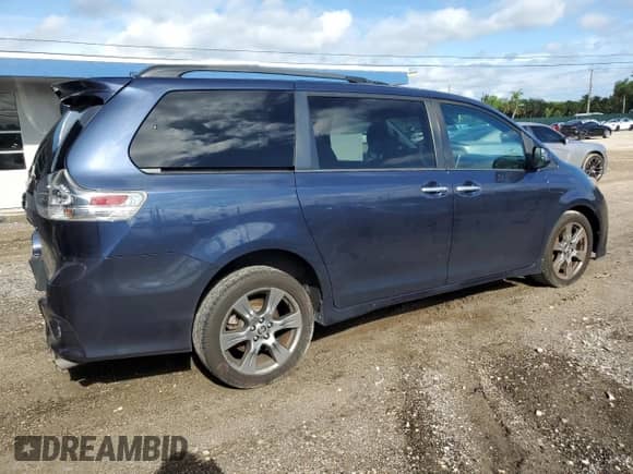 2019 Toyota Sienna SE with VIN 5TDXZ3DC3KS991169, listed as a Copart auction lot 80452775 with 146,970 mi miles and Salvage title. Bid and sale history available at DreamBid. Image 3.