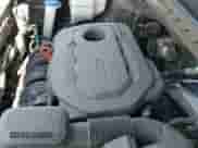 2017 Kia Sorento LX z VIN 5XYPG4A39HG277214, wystawiony jako IAAI lot #43047119 z przebiegiem 119 238 mil mil oraz . Historia ofert i sprzedaży dostępna na DreamBid. Obrazek 19.