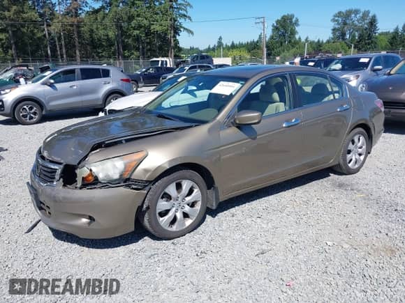 2008 Honda Accord EX z VIN 1HGCP36738A042748, wystawiony jako IAAI lot #42640404 z przebiegiem 237 000 mil mil oraz . Historia ofert i sprzedaży dostępna na DreamBid. Obrazek 2.