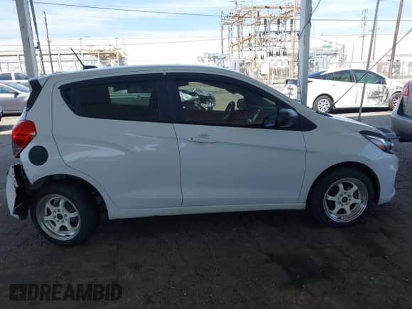 2020 Chevrolet Spark LS с VIN KL8CB6SA4LC423398, выставлен на аукционе IAAI как лот 41862507 с пробегом 76 162 миль миль и . История ставок и продаж доступна на DreamBid. Изображение 14.