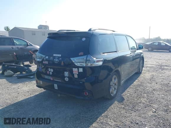 2013 Toyota Sienna SE с VIN 5TDXK3DC0DS357678, выставлен на аукционе IAAI как лот 42659483 с пробегом 150 566 миль миль и . История ставок и продаж доступна на DreamBid. Изображение 4.