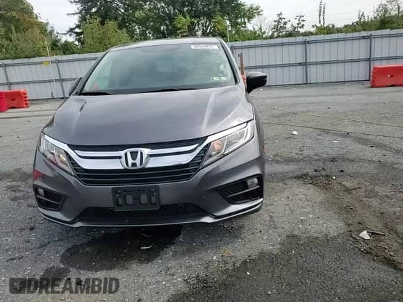 2018 Honda Odyssey LX with VIN 5FNRL6H29JB043696, listed as a Copart auction lot 80569835 with 29,515 mi miles and Salvage title. Bid and sale history available at DreamBid. Image 14.