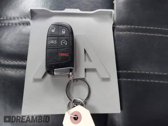 2018 Chrysler 300 S z VIN 2C3CCAGG9JH149523, wystawiony jako IAAI lot #42318225 z przebiegiem 112 614 mil mil oraz . Historia ofert i sprzedaży dostępna na DreamBid. Obrazek 11.