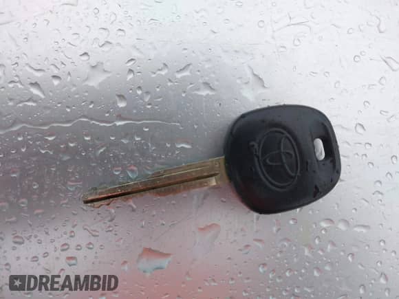 2011 Toyota Sienna LE AAS with VIN 5TDKK3DC7BS165746, listed as a IAAI auction lot 42264841 with 173,236 mi miles and . Bid and sale history available at DreamBid. Image 11.