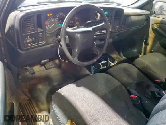 1999 Chevrolet Silverado 2500 LS z VIN 1GCGC24U9XE212360, wystawiony jako Copart lot #59706545 z przebiegiem 105 795 mil mil oraz Szkoda całkowita • Salvage title. Historia ofert i sprzedaży dostępna na DreamBid. Obrazek 8.