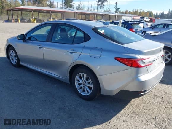 2025 Toyota Camry SE with VIN 4T1DAACK8SU148633, listed as a IAAI auction lot 43495853 with 11,892 mi miles and . Bid and sale history available at DreamBid. Image 3.