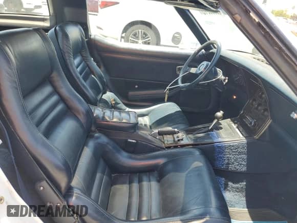 1981 Chevrolet Corvette с VIN 1G1AY8768BS430915, выставлен на аукционе Copart как лот 59039315 с пробегом 76 396 миль миль и Чистый • Clean title. История ставок и продаж доступна на DreamBid. Изображение 10.