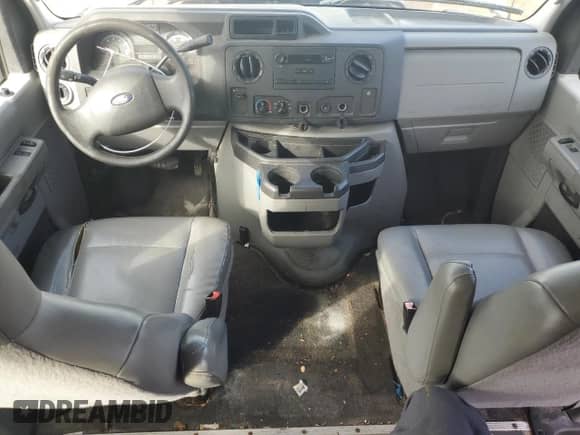 2014 Ford Econoline Cargo Commercial with VIN 1FTNE1EW1EDA86395, listed as a Copart auction lot 45223545 with 79,696 mi miles and Clean title. Bid and sale history available at DreamBid. Image 8.