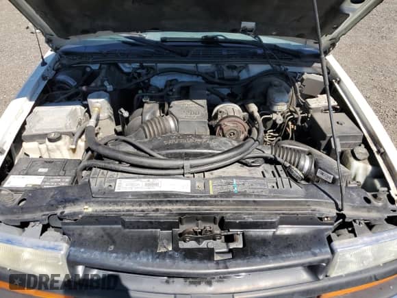 2003 Chevrolet S-10 с VIN 1GCCS19H438268951, выставлен на аукционе Copart как лот 63489615 с пробегом Не указан миль и Списание • Salvage title. История ставок и продаж доступна на DreamBid. Изображение 11.
