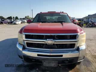 2007 Chevrolet Silverado 2500HD 1LT z VIN 1GCHK23677F502519, wystawiony jako Copart lot #85198565 z przebiegiem 221 412 mil mil oraz Szkoda całkowita • Salvage title. Historia ofert i sprzedaży dostępna na DreamBid. Obrazek 5.