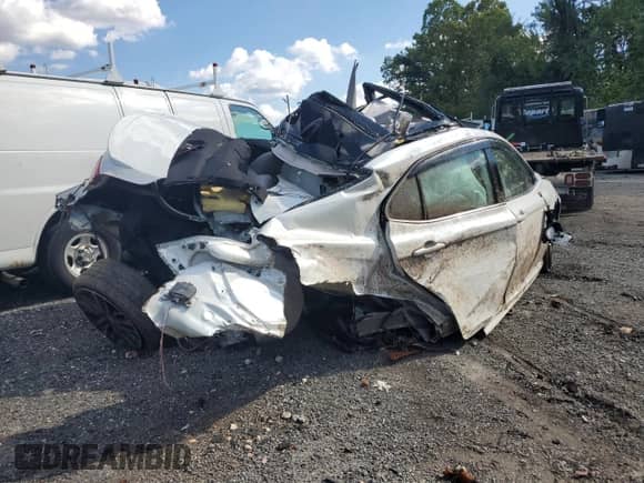 2022 Toyota Camry XSE with VIN 4T1K61BK3NU054156, listed as a Copart auction lot 80948105 with Not provided miles and Salvage title. Bid and sale history available at DreamBid. Image 3.