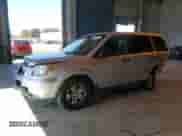 2007 Honda Pilot LX с VIN 5FNYF28197B003307, выставлен на аукционе Copart как лот 67850535 с пробегом 153 609 миль миль и Списание • Salvage title. История ставок и продаж доступна на DreamBid. Изображение 1.