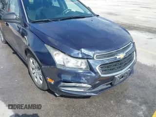 2015 Chevrolet Cruze LS с VIN 1G1PA5SG4F7228658, выставлен на аукционе IAAI как лот 42690331 с пробегом 109 915 миль миль и . История ставок и продаж доступна на DreamBid. Изображение 6.
