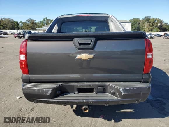 2011 Chevrolet Avalanche LT z VIN 3GNMCFE06BG168235, wystawiony jako Copart lot #77015904 z przebiegiem 203 285 mil mil oraz Szkoda całkowita • Salvage title. Historia ofert i sprzedaży dostępna na DreamBid. Obrazek 6.