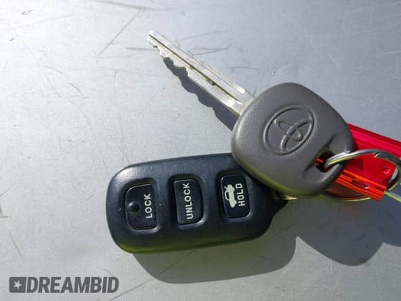 2005 Toyota Camry LE с VIN 4T1BF32K45U090062, выставлен на аукционе IAAI как лот 42405197 с пробегом 85 388 миль миль и . История ставок и продаж доступна на DreamBid. Изображение 11.