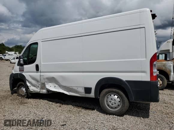 2021 Ram ProMaster Cargo с VIN 3C6LRVBG5ME520077, выставлен на аукционе Copart как лот 68741295 с пробегом 66 002 миль миль и Списание • Salvage title. История ставок и продаж доступна на DreamBid. Изображение 2.