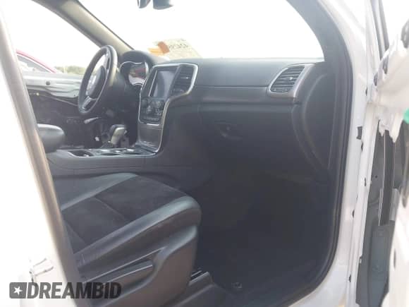 2018 Jeep Grand Cherokee Laredo с VIN 1C4RJFAGXJC121900, выставлен на аукционе IAAI как лот 42429505 с пробегом 72 351 миль миль и . История ставок и продаж доступна на DreamBid. Изображение 5.