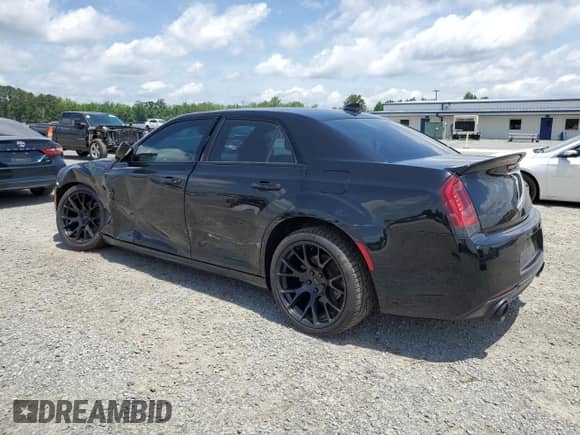 2018 Chrysler 300 S с VIN 2C3CCABT5JH174990, выставлен на аукционе Copart как лот 60516125 с пробегом 95 864 миль миль и Списание • Salvage title. История ставок и продаж доступна на DreamBid. Изображение 2.