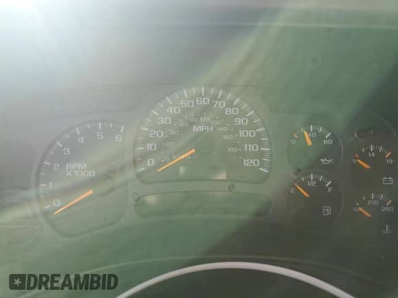 2004 GMC Sierra 1500 SLE with VIN 2GTEK19T741273062, listed as a Copart auction lot 84756165 with Not provided miles and Salvage title. Bid and sale history available at DreamBid. Image 9.