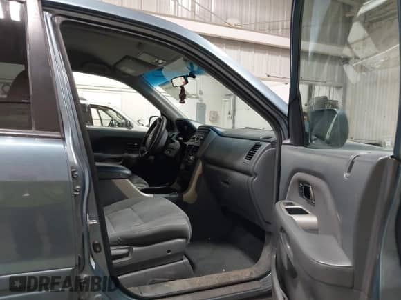 2007 Honda Pilot EX с VIN 2HKYF18407H527516, выставлен на аукционе IAAI как лот 43060899 с пробегом 215 334 миль миль и . История ставок и продаж доступна на DreamBid. Изображение 5.