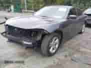 2019 Dodge Charger SXT z VIN 2C3CDXBG2KH680703, wystawiony jako IAAI lot #43356501 z przebiegiem 95 830 mil mil oraz . Historia ofert i sprzedaży dostępna na DreamBid. Obrazek 19.