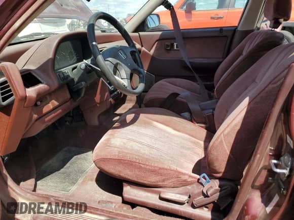 1990 Honda Civic с VIN 1HGED365XLL021473, выставлен на аукционе Copart как лот 54102815 с пробегом 205 883 миль миль и Чистый • Clean title. История ставок и продаж доступна на DreamBid. Изображение 7.