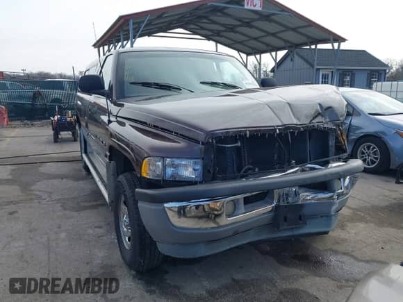 1998 Dodge 1500 z VIN 3B7HF16Z9WM220840, wystawiony jako IAAI lot #41595328 z przebiegiem 199 281 mil mil oraz . Historia ofert i sprzedaży dostępna na DreamBid. Obrazek 12.