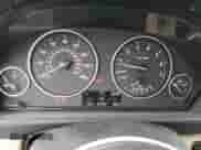 2016 BMW 3 Series 328i xDrive z VIN WBA8G5C55GK753148, wystawiony jako Copart lot #49944804 z przebiegiem 27 574 mil mil oraz . Historia ofert i sprzedaży dostępna na DreamBid. Obrazek 9.