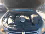 2011 Hyundai Equus Signature z VIN KMHGH4JF1BU034473, wystawiony jako IAAI lot #41263133 z przebiegiem 251 228 mil mil oraz . Historia ofert i sprzedaży dostępna na DreamBid. Obrazek 10.