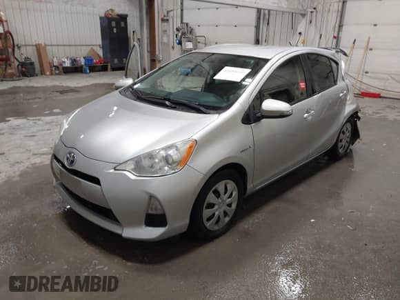 2012 Toyota Prius Two с VIN JTDKDTB37C1519700, выставлен на аукционе IAAI как лот 43453640 с пробегом 86 607 миль миль и . История ставок и продаж доступна на DreamBid. Изображение 17.