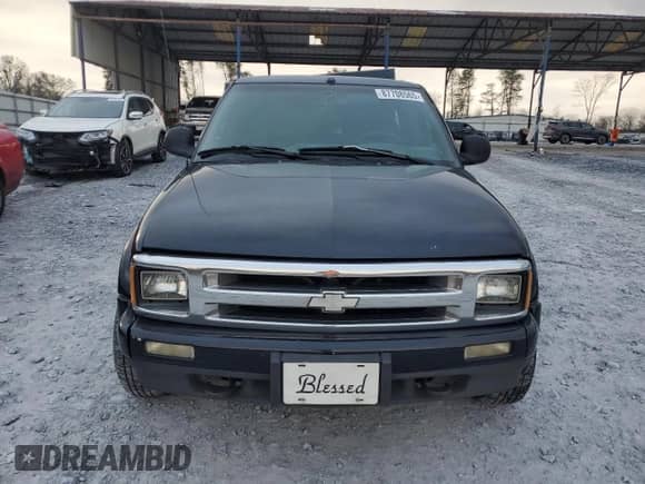 1997 Chevrolet S-10 LS z VIN 1GCCT19W3V8117999, wystawiony jako Copart lot #87708565 z przebiegiem 268 250 mil mil oraz Szkoda całkowita • Salvage title. Historia ofert i sprzedaży dostępna na DreamBid. Obrazek 5.