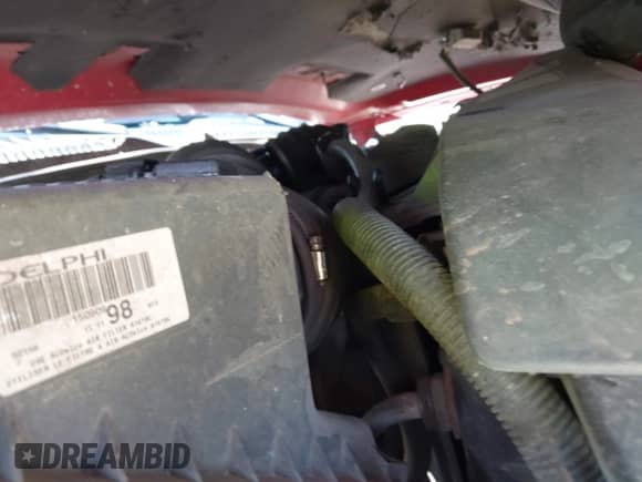 2002 Chevrolet Silverado 2500HD LT с VIN 1GCHK29112E303783, выставлен на аукционе IAAI как лот 42798214 с пробегом Не указан миль и . История ставок и продаж доступна на DreamBid. Изображение 10.