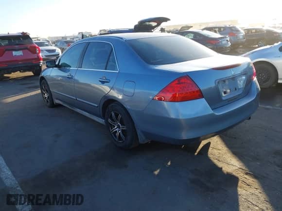 2007 Honda Accord LX с VIN 1HGCM554X7A139715, выставлен на аукционе IAAI как лот 42573185 с пробегом 183 647 миль миль и . История ставок и продаж доступна на DreamBid. Изображение 3.
