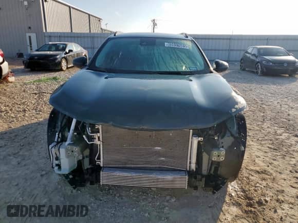 2025 Chevrolet Trax LT z VIN KL77LHEP5SC256546, wystawiony jako Copart lot #85937685 z przebiegiem 6 845 mil mil oraz Czysty tytuł • Clean title. Historia ofert i sprzedaży dostępna na DreamBid. Obrazek 5.