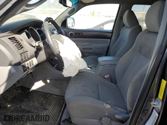 2009 Toyota Tacoma PreRunner z VIN 3TMJU62N59M075503, wystawiony jako Copart lot #75367844 z przebiegiem Nie podano mil oraz Nie do naprawy • Non repairable. Historia ofert i sprzedaży dostępna na DreamBid. Obrazek 7.