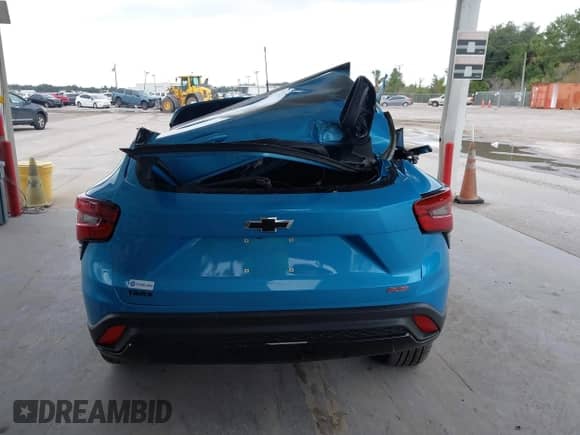 2025 Chevrolet Trax 2RS с VIN KL77LJEPXSC299478, выставлен на аукционе IAAI как лот 43323232 с пробегом Не указан миль и . История ставок и продаж доступна на DreamBid. Изображение 16.
