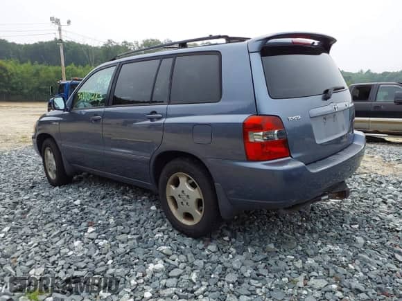 2004 Toyota Highlander с VIN JTEEP21A140031263, выставлен на аукционе IAAI как лот 42895283 с пробегом 165 666 миль миль и . История ставок и продаж доступна на DreamBid. Изображение 3.