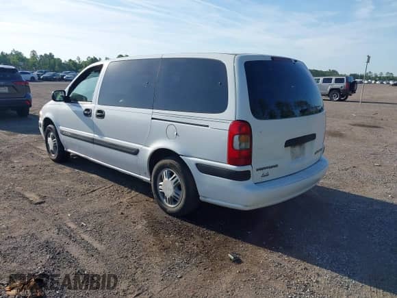 2005 Chevrolet Venture с VIN 1GNDV03E05D130717, выставлен на аукционе IAAI как лот 42303886 с пробегом 258 181 миль миль и . История ставок и продаж доступна на DreamBid. Изображение 3.