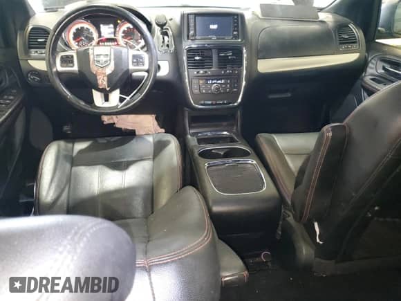 2019 Dodge Grand Caravan GT z VIN 2C4RDGEG6KR564674, wystawiony jako Copart lot #71742815 z przebiegiem 96 887 mil mil oraz Nie do naprawy • Non repairable. Historia ofert i sprzedaży dostępna na DreamBid. Obrazek 8.