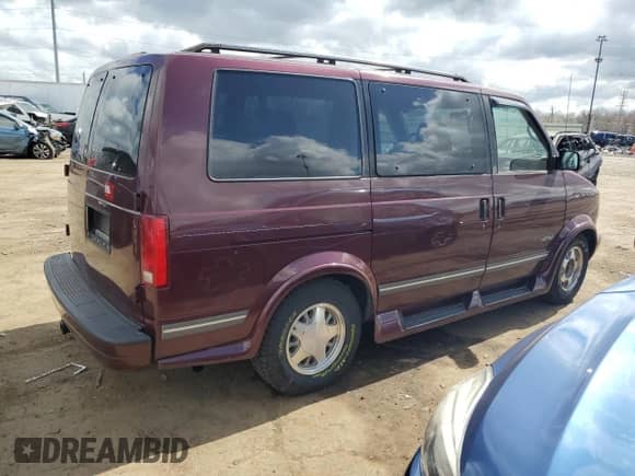 1995 Chevrolet Astro с VIN 1GNDM19W6SB262512, выставлен на аукционе Copart как лот 54053555 с пробегом 962 573 миль миль и Списание • Salvage title. История ставок и продаж доступна на DreamBid. Изображение 3.
