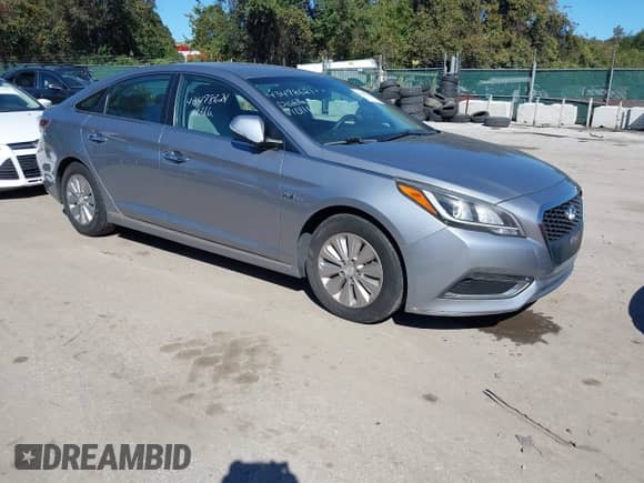 2016 Hyundai Sonata SE с VIN KMHE24L15GA040778, выставлен на аукционе IAAI как лот 43478621 с пробегом 176 150 миль миль и . История ставок и продаж доступна на DreamBid. Изображение 1.