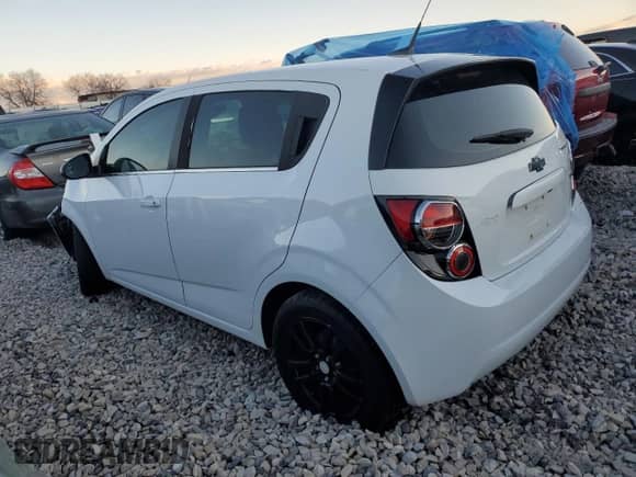 2014 Chevrolet Sonic LT z VIN 1G1JD6SB0E4151729, wystawiony jako Copart lot #81649064 z przebiegiem Nie podano mil oraz Szkoda całkowita • Salvage title. Historia ofert i sprzedaży dostępna na DreamBid. Obrazek 2.