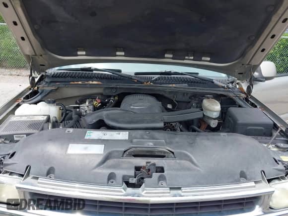 2003 Chevrolet Suburban LS with VIN 3GNFK16Z53G206728, listed as a IAAI auction lot 42773103 with 237,580 mi miles and . Bid and sale history available at DreamBid. Image 10.